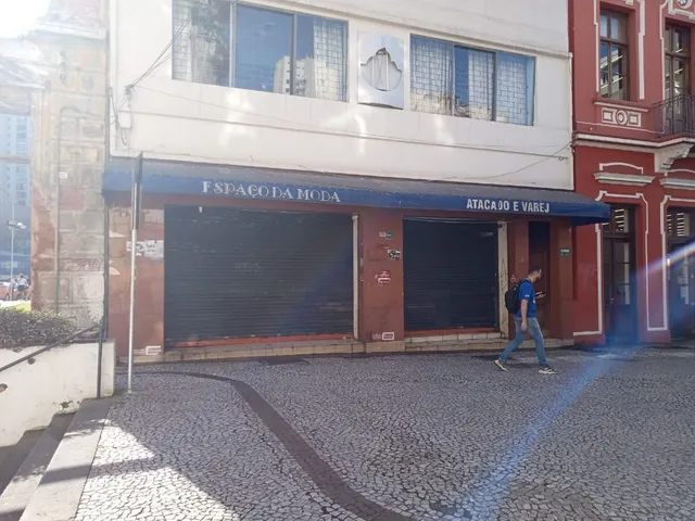 Loja para alugar, no bairro Centro em Curitiba