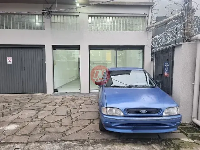 Loja para alugar, no bairro Petrópolis em Porto Alegre