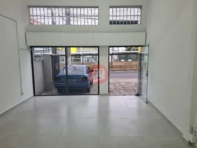 Loja para alugar, no bairro Petrópolis em Porto Alegre