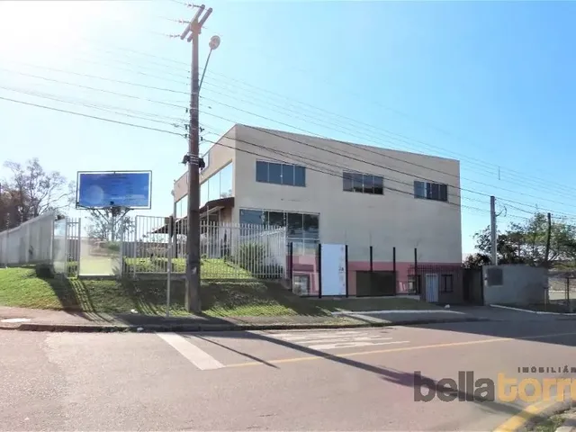Loja à venda, no bairro Santa Cândida em Curitiba