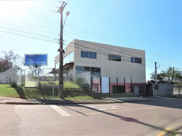 Loja à venda, no bairro Santa Cândida em Curitiba