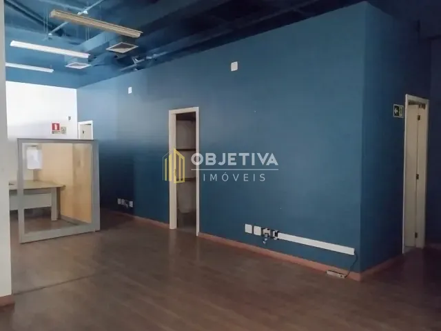Loja para alugar, no bairro Moinhos de Vento em Porto Alegre