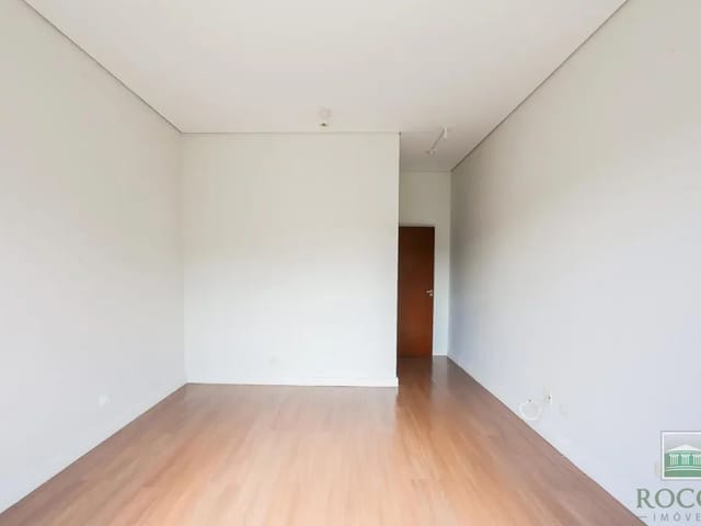 Loja para alugar, no bairro Tingui em Curitiba