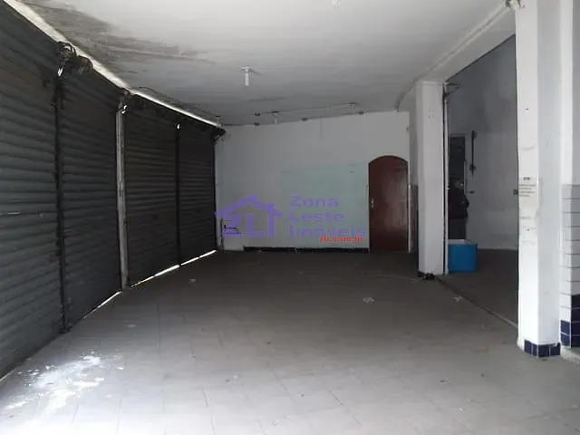 Loja com 240m², para alugar, no bairro Vila Carrão em São Paulo