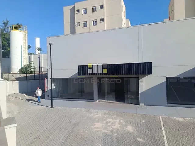 Loja com 4470m², para alugar, no bairro Parque Yolanda (Nova Veneza) em Sumaré