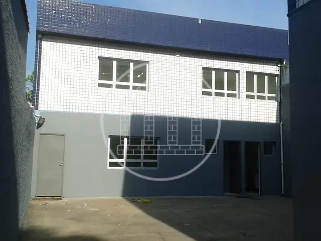 Loja com 300m², para alugar, no bairro Socorro em São Paulo