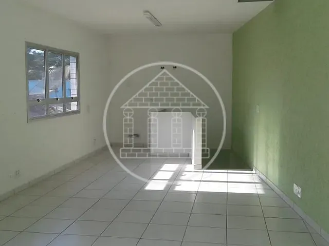 Loja com 300m², para alugar, no bairro Socorro em São Paulo
