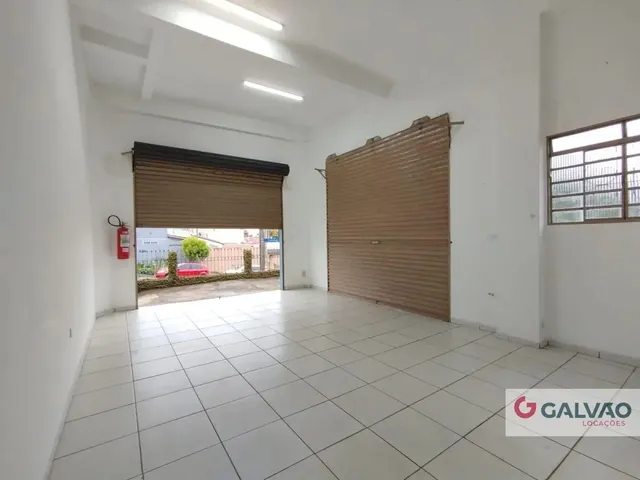 Loja para alugar, no bairro Cajuru em Curitiba