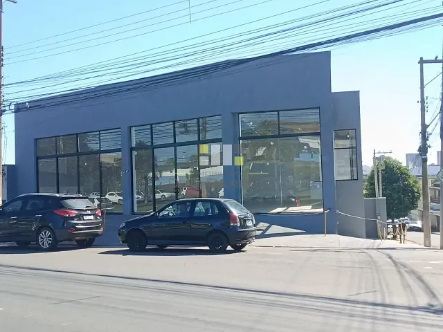 Loja com 630m², para alugar, no bairro Altos de Sumaré em Sumaré