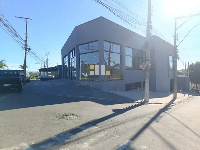 Loja com 630m², para alugar, no bairro Altos de Sumaré em Sumaré