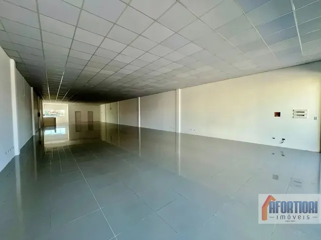 Loja para alugar, no bairro Centro em Piraquara