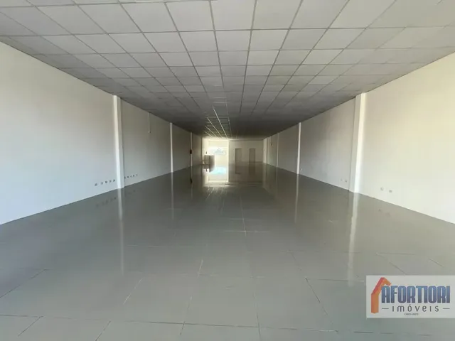 Loja para alugar, no bairro Centro em Piraquara