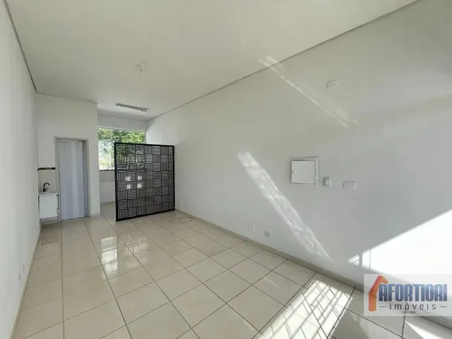 Loja para alugar, no bairro Santa Quitéria em Curitiba