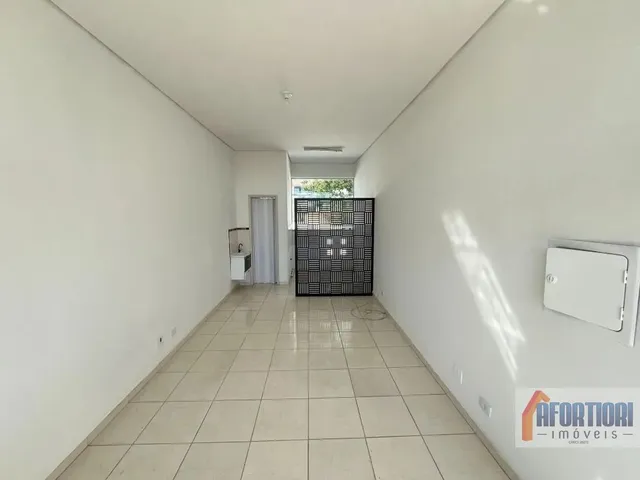 Loja para alugar, no bairro Santa Quitéria em Curitiba