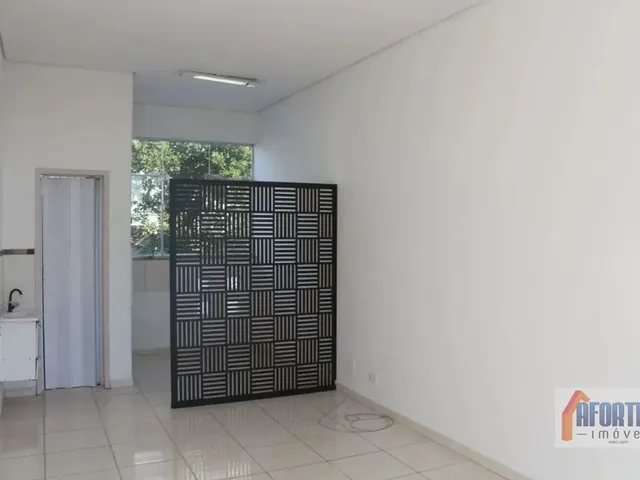 Loja para alugar, no bairro Santa Quitéria em Curitiba