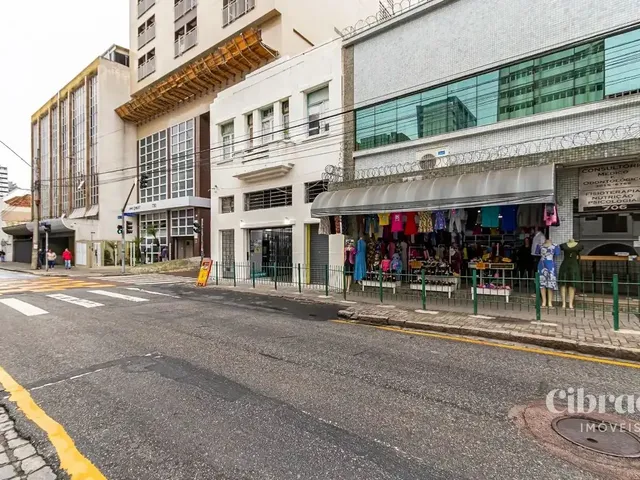 Loja para alugar, no bairro Centro em Curitiba