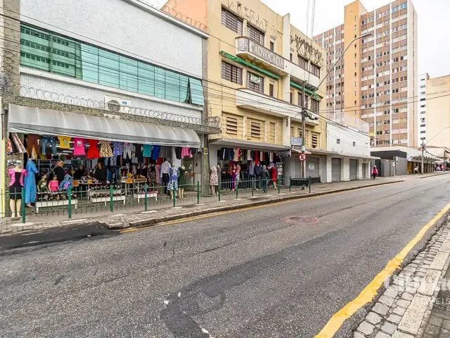 Loja para alugar, no bairro Centro em Curitiba