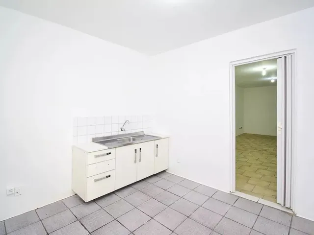 Loja para alugar, no bairro Centro em Curitiba