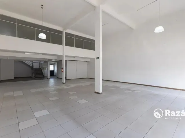Loja para alugar, no bairro Centro em Curitiba