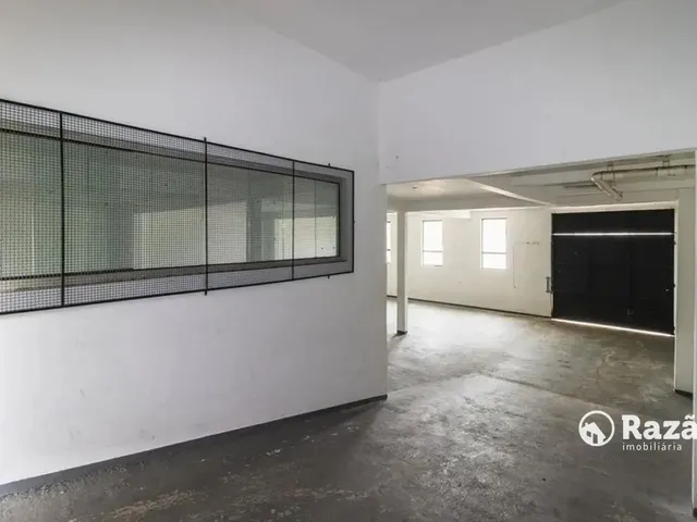 Loja para alugar, no bairro Guaíra em Curitiba