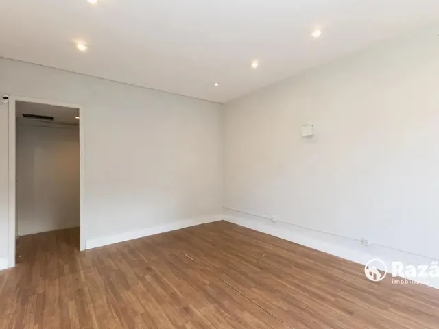 Loja para alugar, no bairro Centro em Curitiba