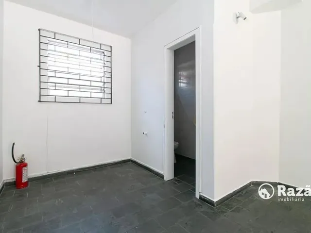 Loja para alugar, no bairro Água Verde em Curitiba