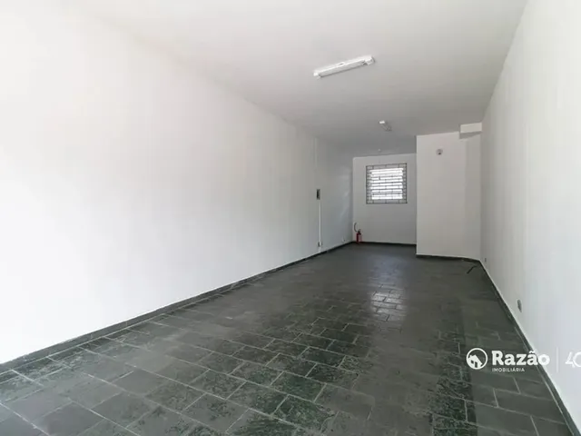 Loja para alugar, no bairro Água Verde em Curitiba