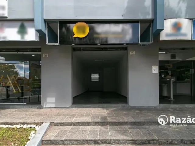 Loja para alugar, no bairro Água Verde em Curitiba