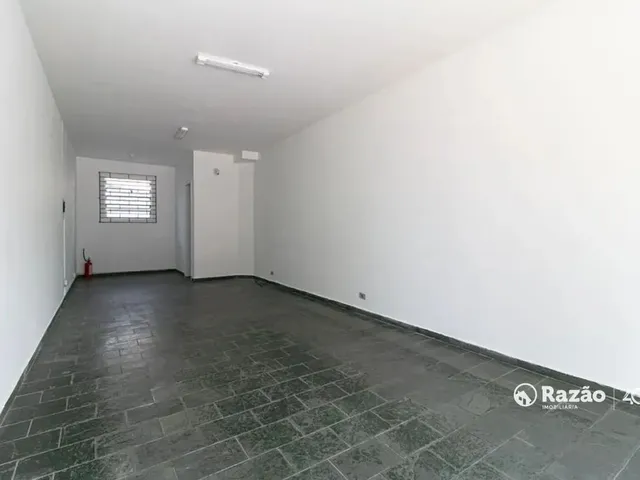 Loja para alugar, no bairro Água Verde em Curitiba