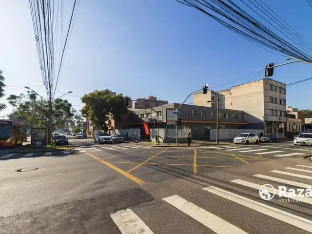 Loja para alugar, no bairro Rebouças em Curitiba