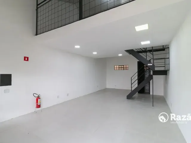 Loja para alugar, no bairro Portão em Curitiba