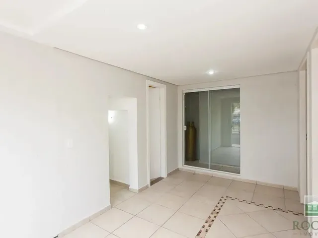 Loja para alugar, no bairro Bacacheri em Curitiba