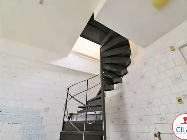 Loja à venda, no bairro Cristo Rei em Curitiba