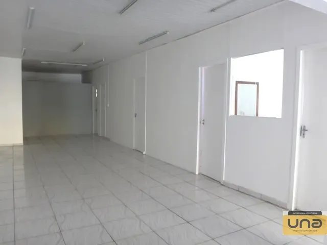 Loja para alugar, no bairro PORTAO em Curitiba