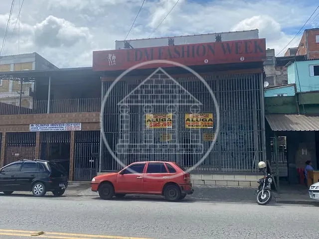 Loja com 225m², para alugar, no bairro jardim Mirna em São Paulo