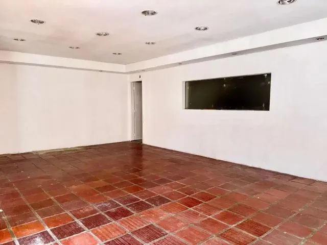 Loja para alugar, no bairro Alto da Rua XV em Curitiba