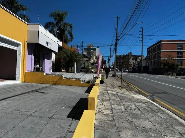 Loja para alugar, no bairro Alto da Rua XV em Curitiba