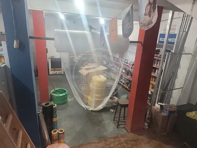 Loja com 1000m², à venda ou para alugar, no bairro Jardim Ana Lúcia em São Paulo