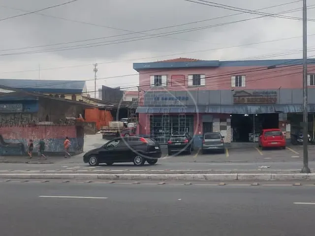 Loja com 1000m², à venda ou para alugar, no bairro Jardim Ana Lúcia em São Paulo