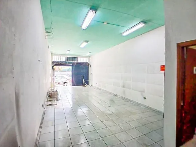 Loja com 500m², para alugar, no bairro Cidade Dutra em São Paulo