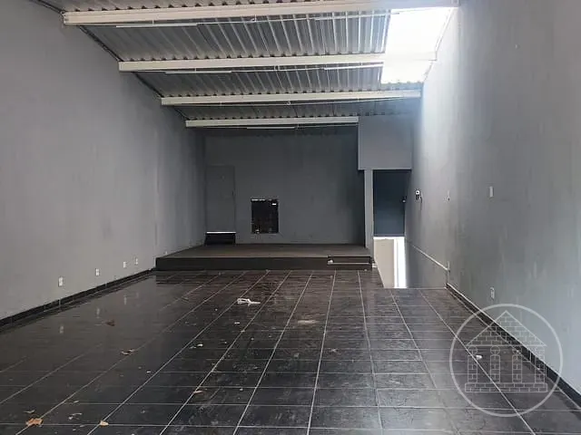 Loja com 202m², à venda ou para alugar, no bairro Vila Isa em São Paulo