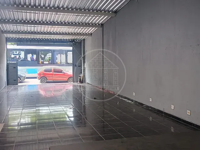 Loja com 202m², à venda ou para alugar, no bairro Vila Isa em São Paulo