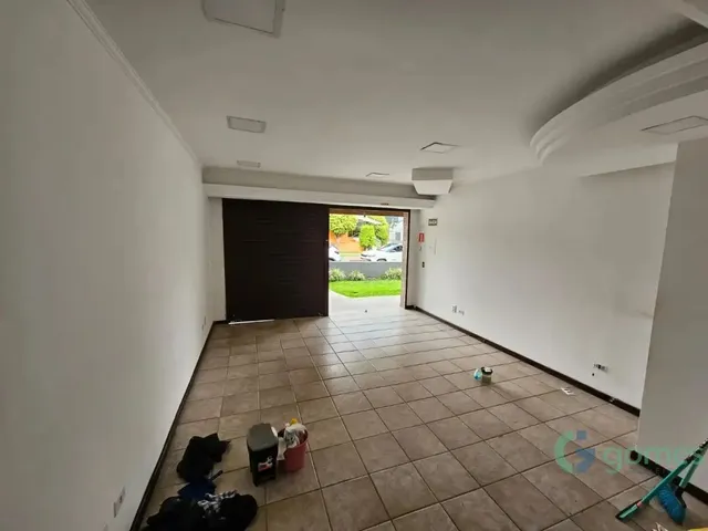 Loja para alugar, no bairro Água Verde em Curitiba