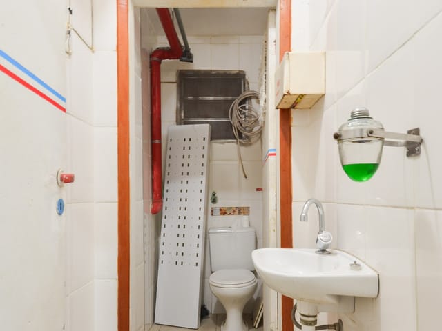 Foto do Loja - Loja de rua para venda em Centro, 54m² | Lares e Andares Imóveis