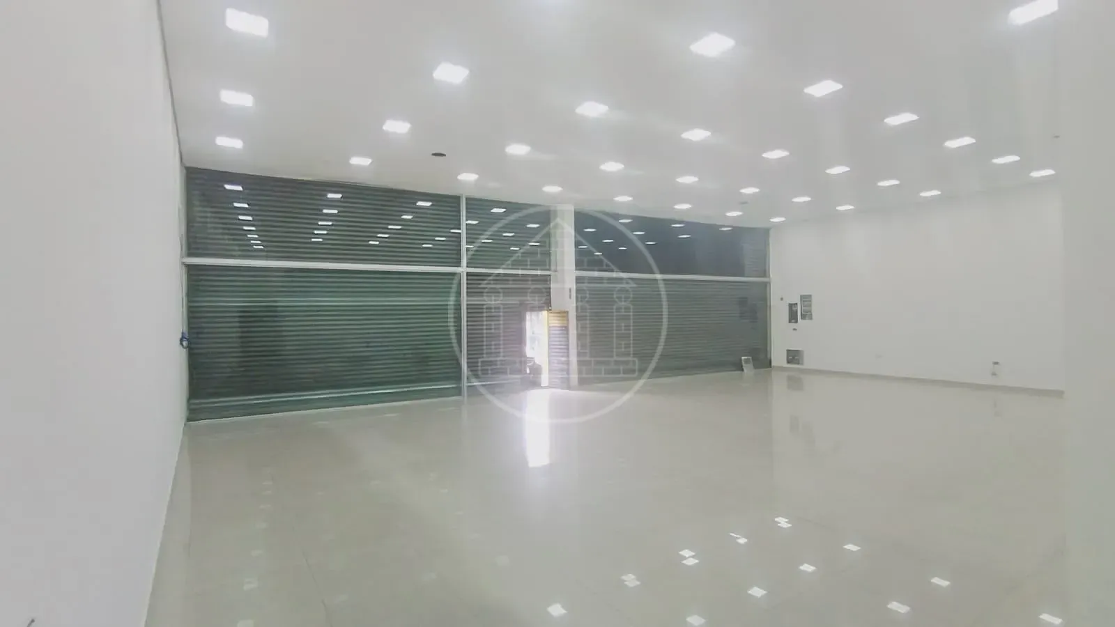 Loja-Salão, 530 m² - Foto 1