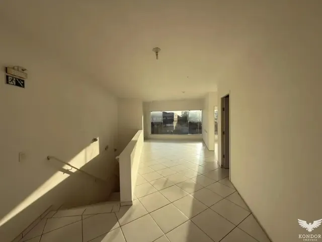Loja para alugar, no bairro Santa Felicidade em Curitiba