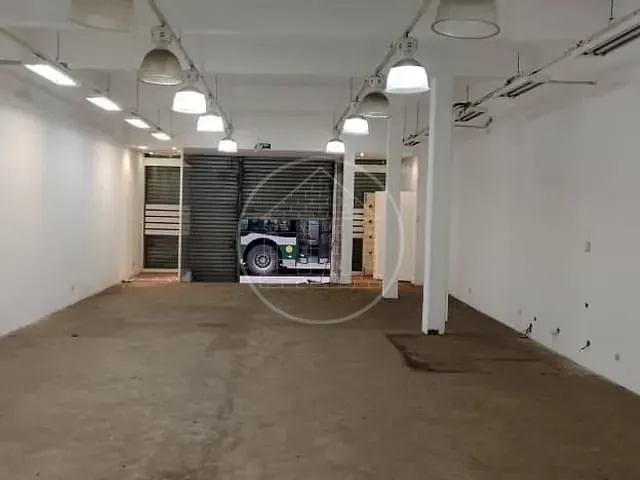 Loja com 600m², à venda ou para alugar, no bairro Santo Amaro em São Paulo