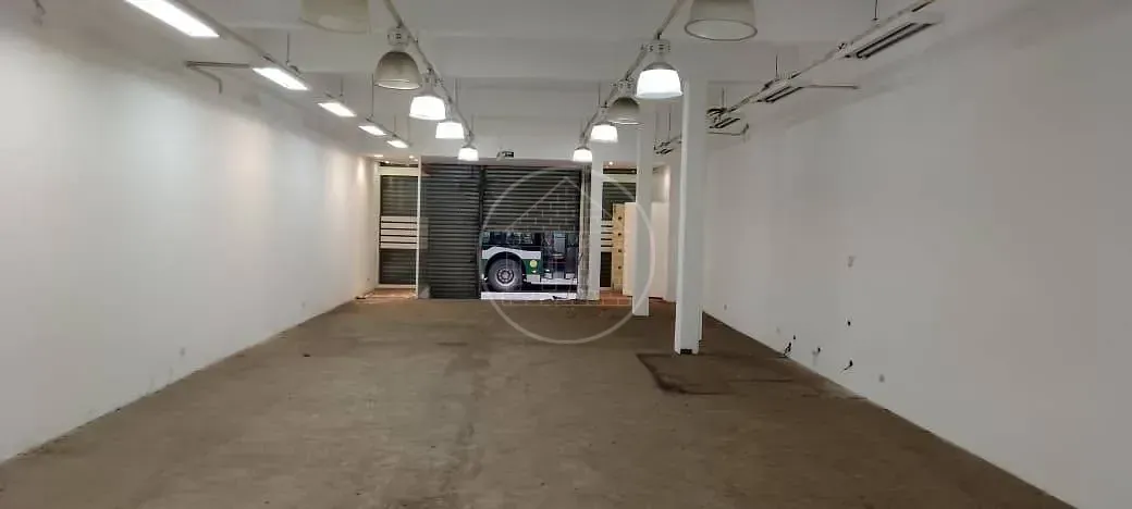 Loja-Salão, 300 m² - Foto 1
