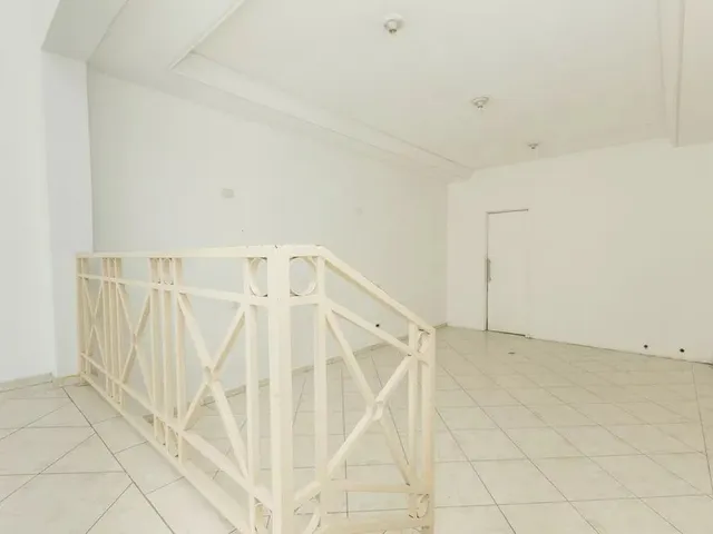 Loja para alugar, no bairro Santa Felicidade em Curitiba