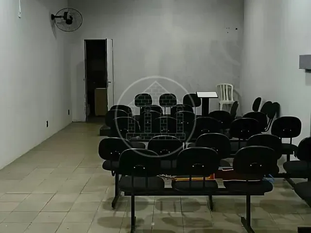 Loja para alugar, no bairro Conjunto Habitacional Brigadeiro Faria Lima em São Paulo